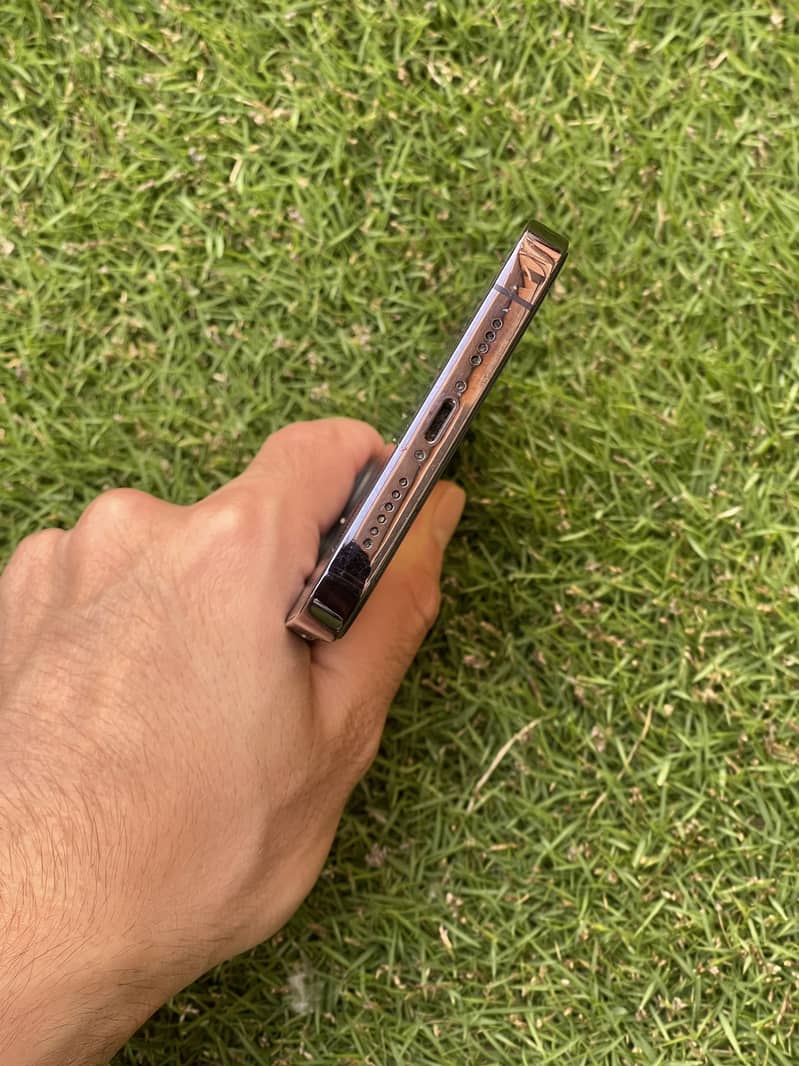 Iphone 14 pro max 5