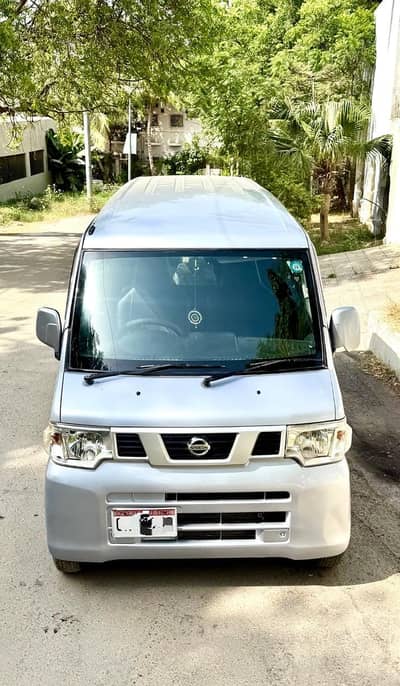 Nissan Clipper 2012
