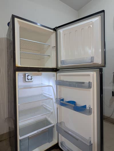 Gree GD 340 refrigerator best condition