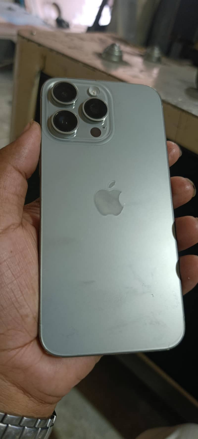 iPhone 15 pro max 5