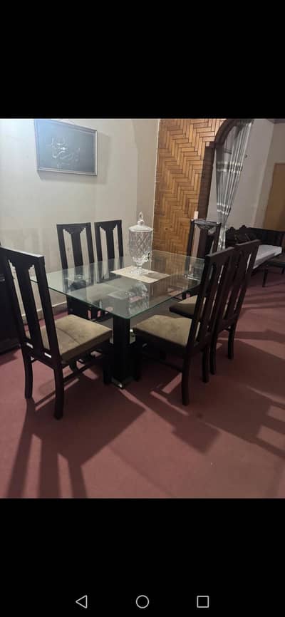 Dining for sale in good condition