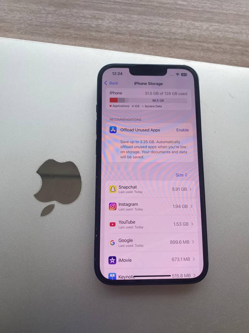 Apple iPhone 13 2
