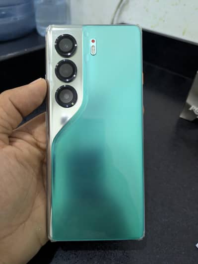 Tecno camon 40 pro for  sale