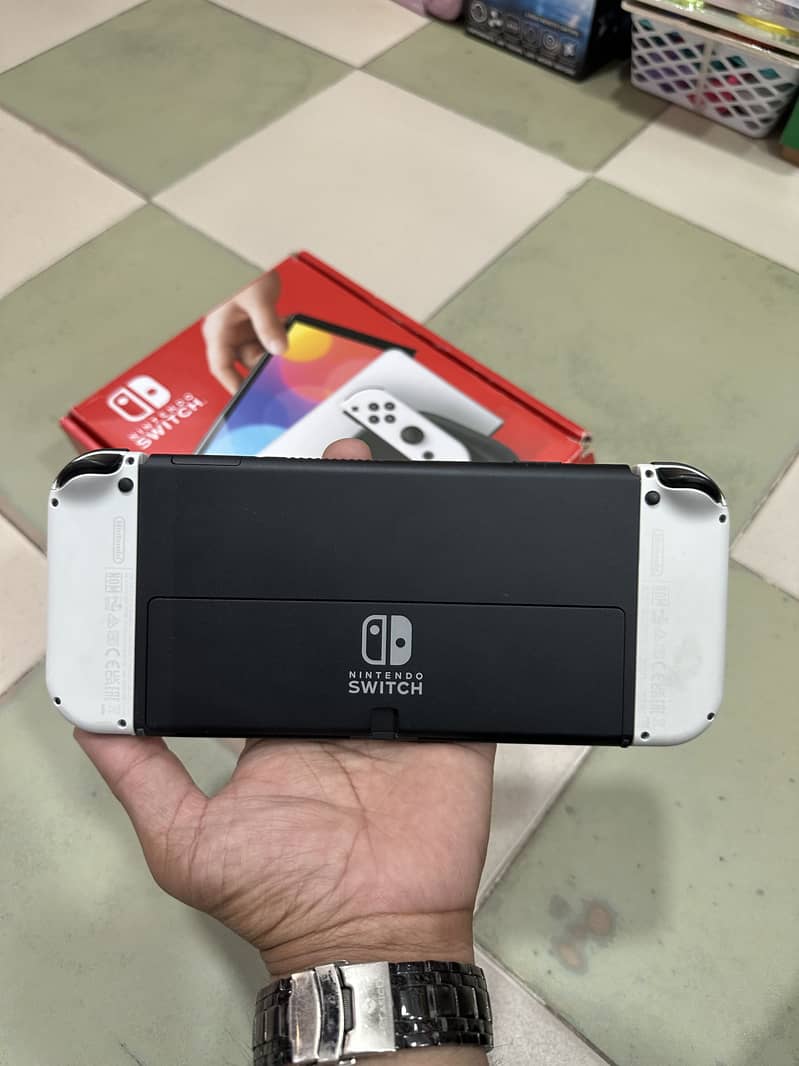 Nintendo Switch OLED 5