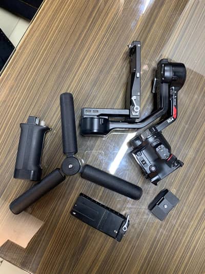 DJI RS 4 Gimbal Stabilizer | Professional 3-Axis Camera Stabilizer for