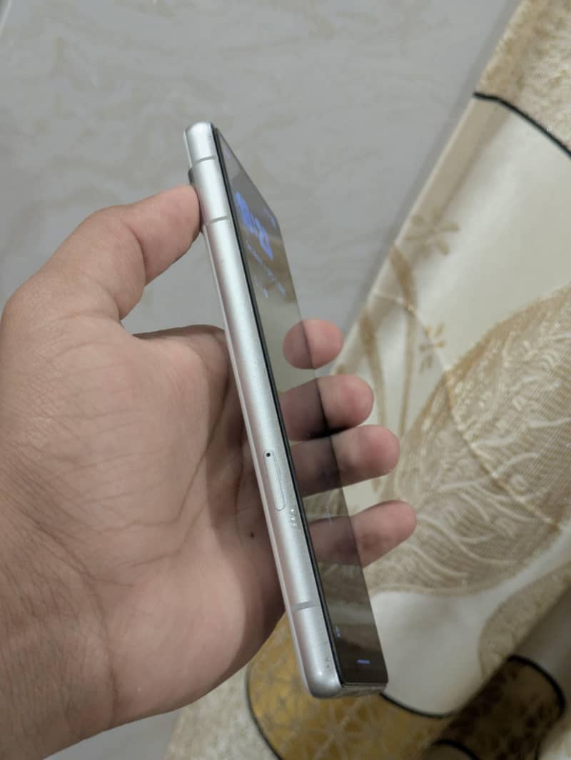 Google pixel 7a (8/128) 5