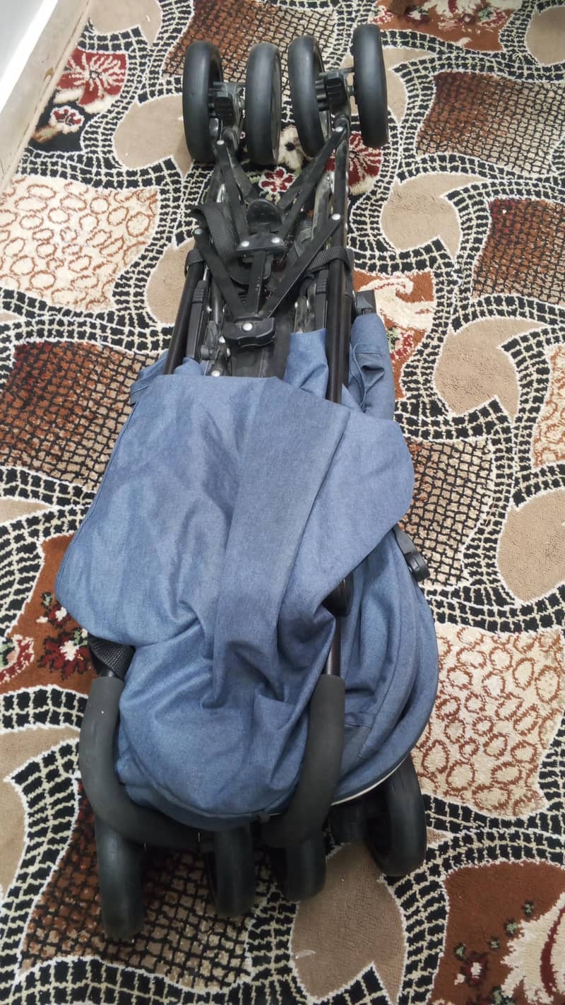 stroller / Pram 2