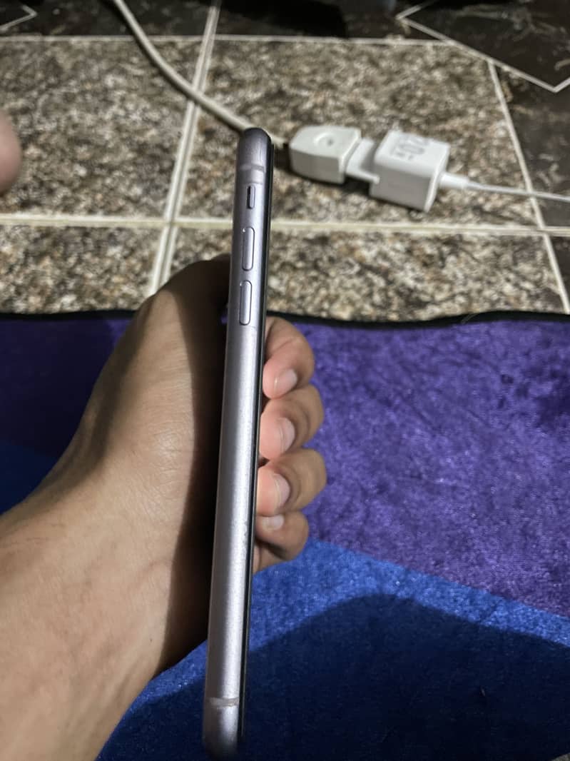 Iphone 11 JV 4
