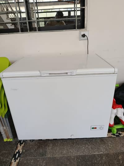 Haeir Deep Freezer 12.19 Cubic Ft in Perfect Condition
