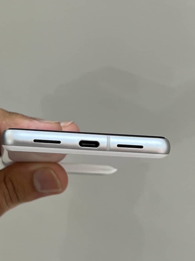 Google Pixel 7 3