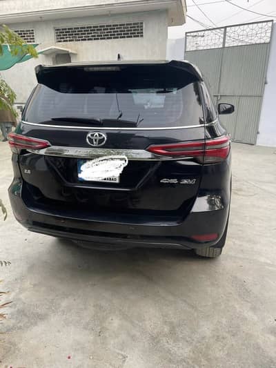 Toyota fortuner signa 2022