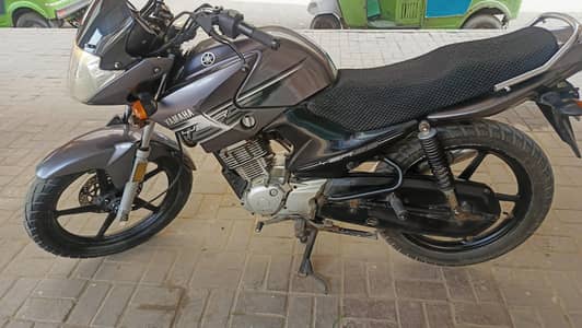 Yamaha ybr 2015 model genuine fit bike