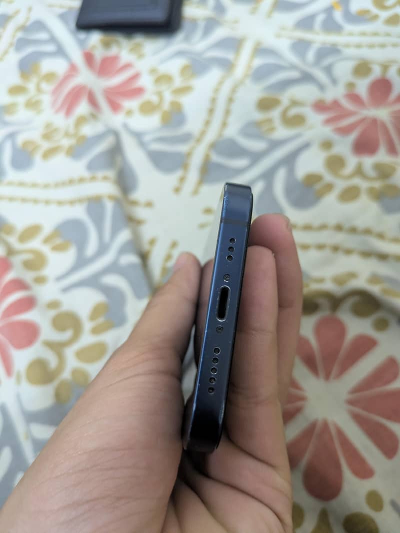 iphone 12 2