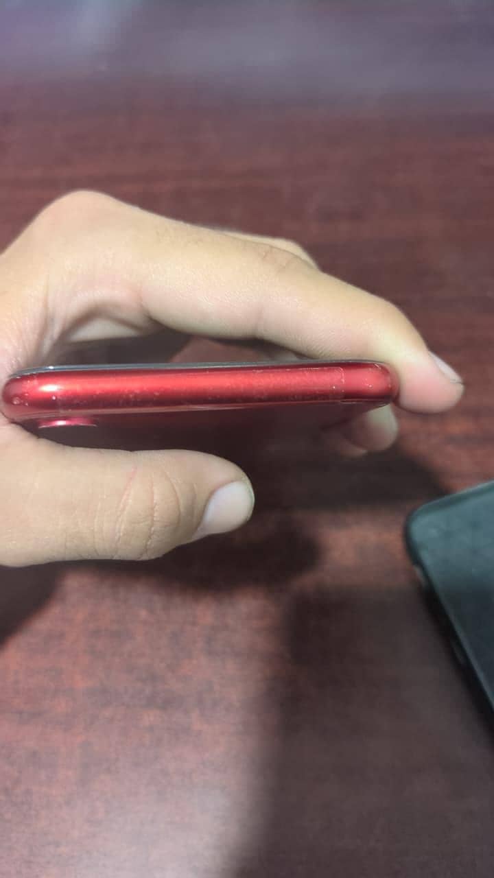 iphone XR 4