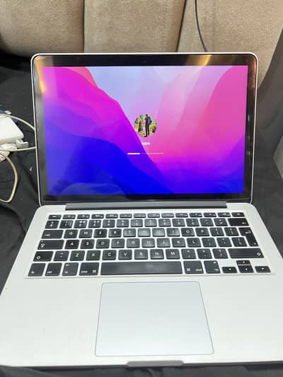 Mac Book pro 2015 (urgent sale)