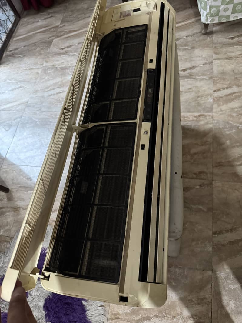 LG split Ac 1