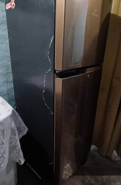 Dawlance refrigerator 13,14 cubic