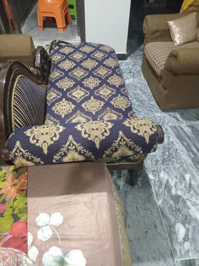 deewan for sale made by chinioti wood