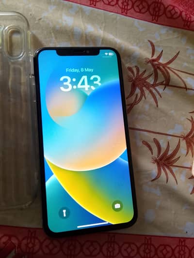 exchange possible 256 gb bettery health 68 camera 10/10