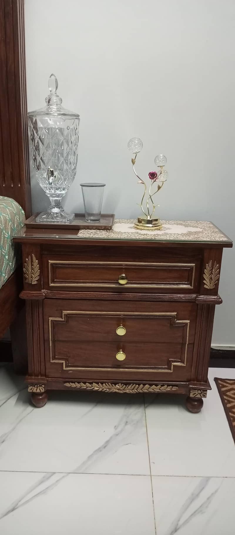 Bed set and dressing table 3
