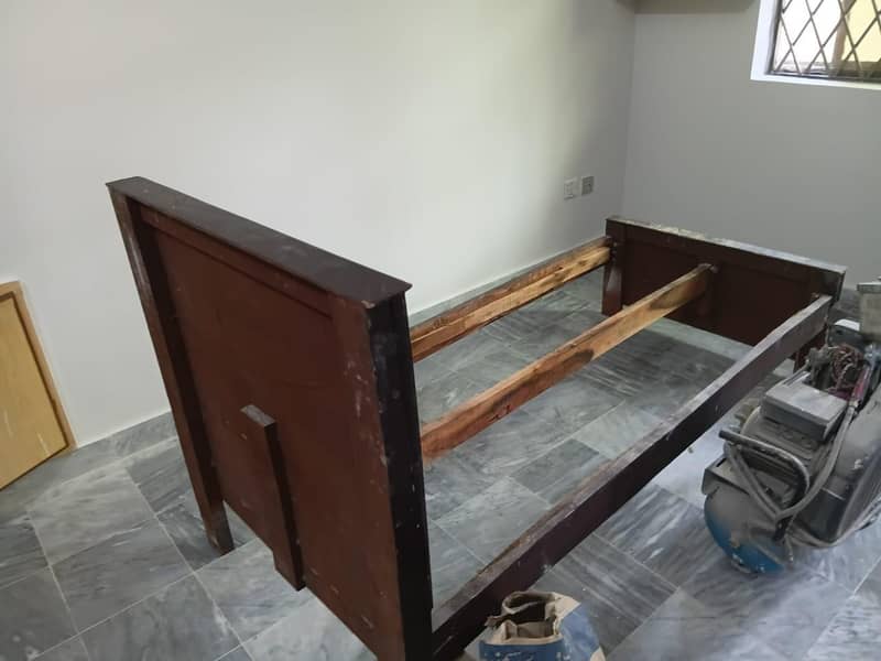 singles bed 2