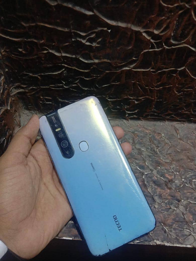 tecno camon 15pro 4