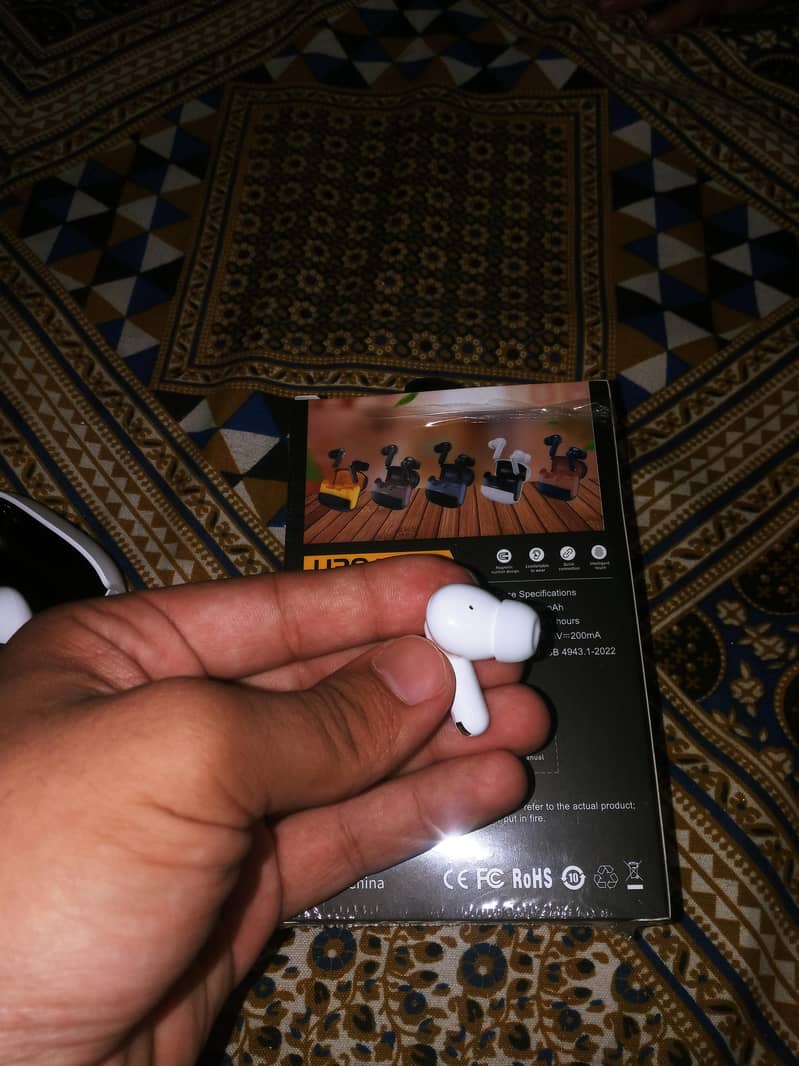 earphones 2