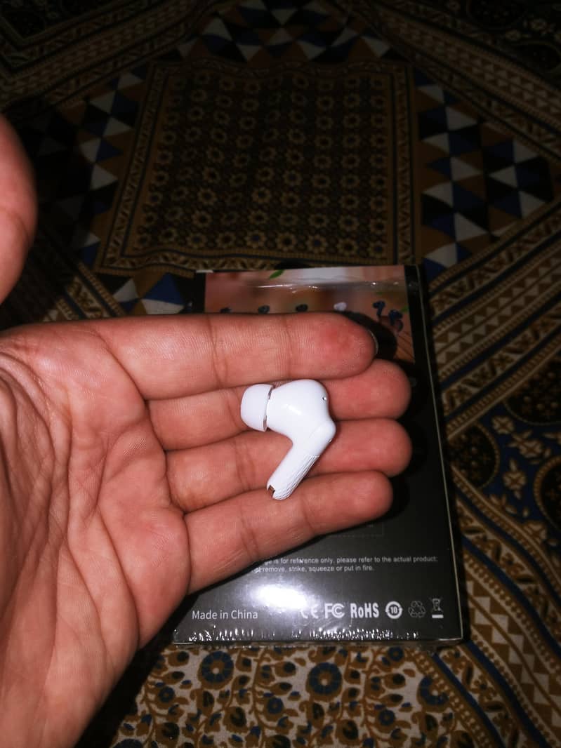 earphones 3