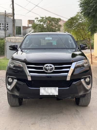 Toyota Fortuner V 2018
