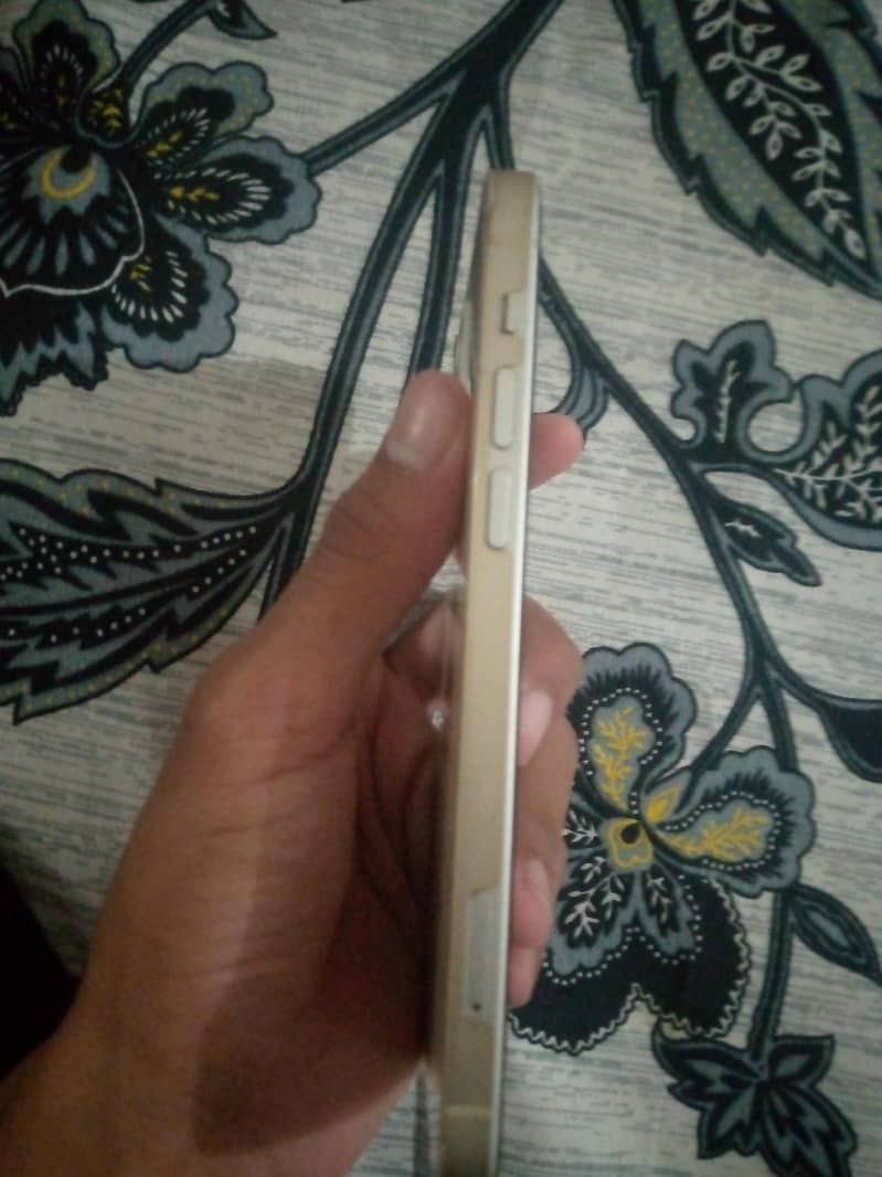 iphone 12 4