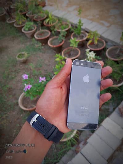 IPHONE 5