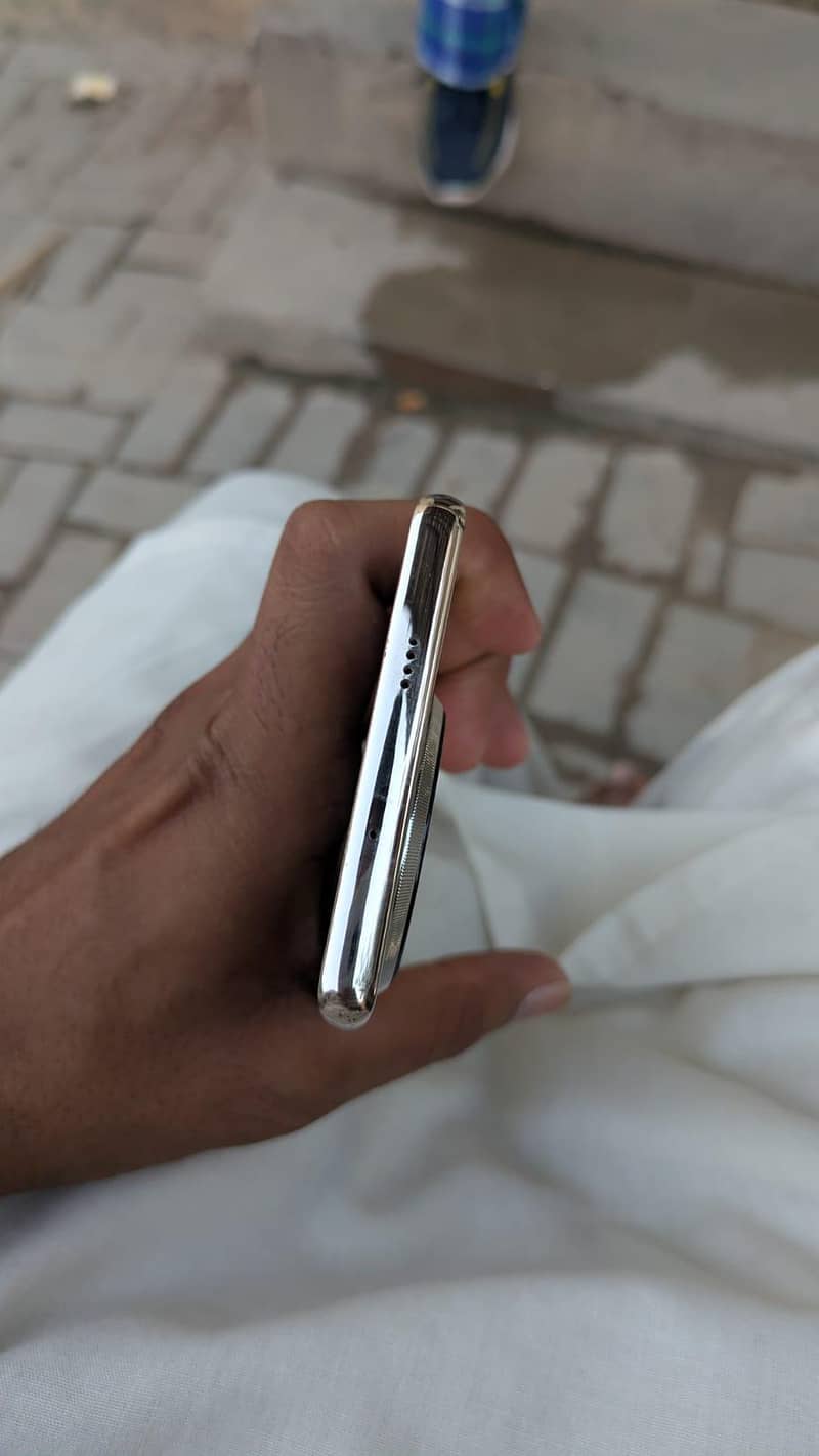 Tecno camon 30S 1