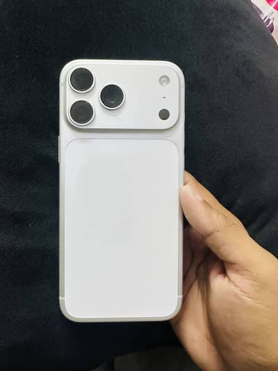 iPhone 17 Pro Max (4Months)