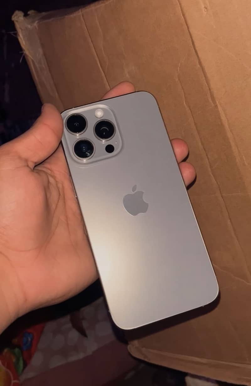 IPHONE 15 PRO MAX 0