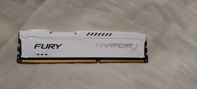 Gaming Upgrade: 8GB HyperX DDR3 RAM + 128GB Samsung SSD