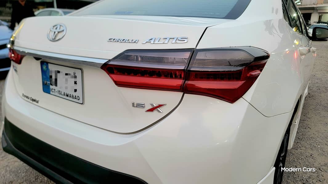 COROLLA ALTIS 1.6 AUTOMATIC 8
