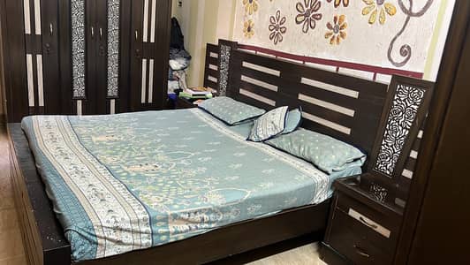wood=sheesham King size bed set ,3 wardrobes,2 side tables,1 dresser