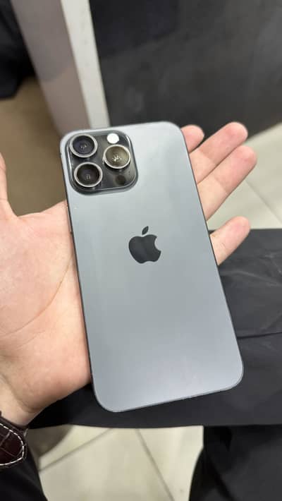 15 Pro max Factory unlock 256 gb