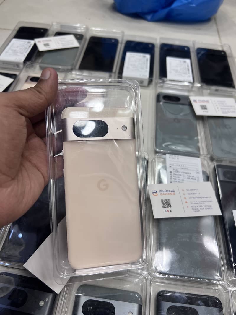Google pixel 8 4