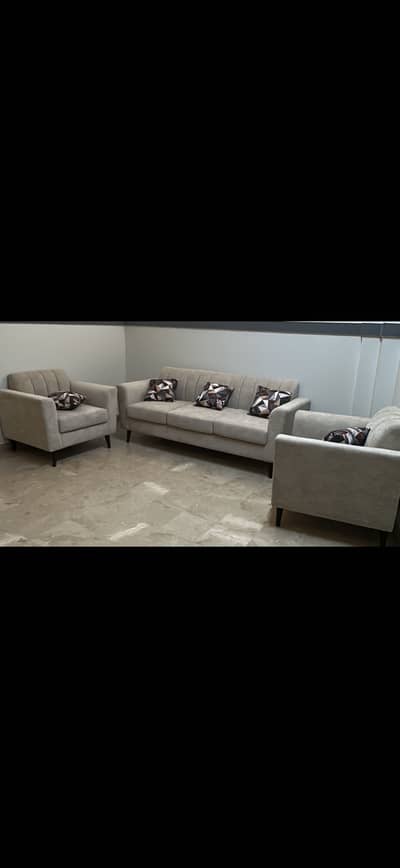 5 Seater Sofa Set.