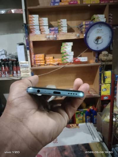 Vivo y33s