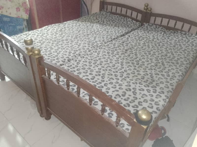 Bunk Bed , , مضبوط لکڑی کا بنک بیڈ /دو سنگل بیڈ ،، مناسب قیمت 1