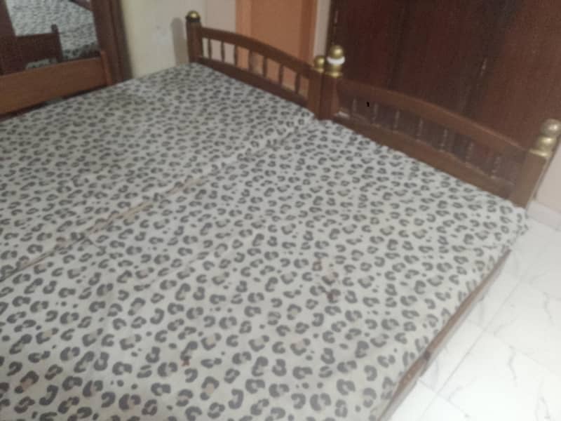 Bunk Bed , , مضبوط لکڑی کا بنک بیڈ /دو سنگل بیڈ ،، مناسب قیمت 3