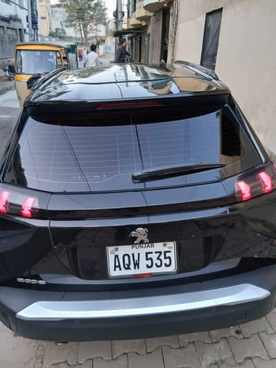 Peugeot 2008 model 2024
