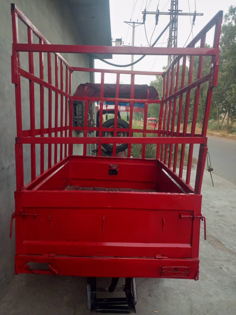 United loader rickshaw 2