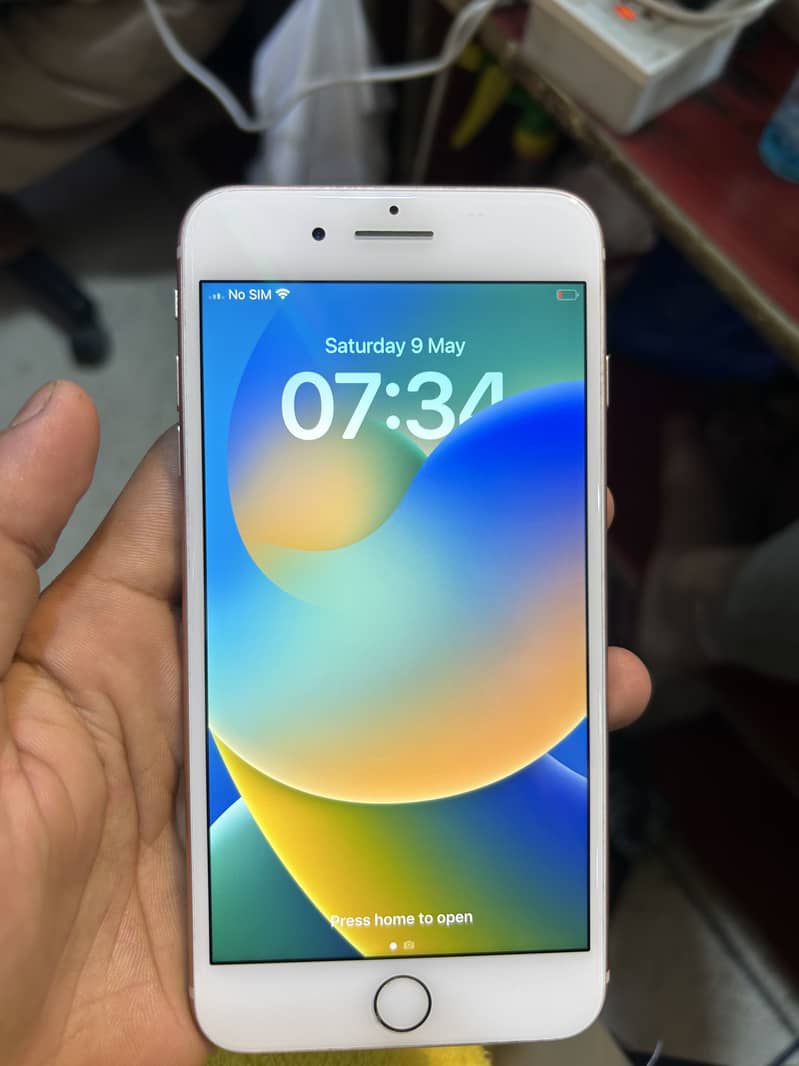 IPhone 8 Plus 0