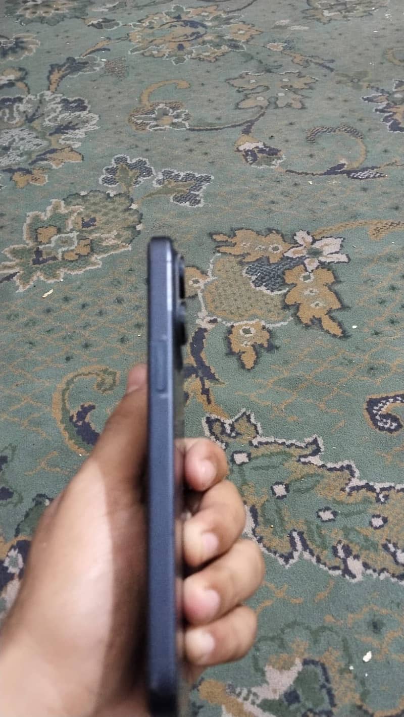 iPhone 15 pro max 5