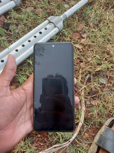 redmi note 10 , mble ur charger ha pta approved ha condition 10,9 ha