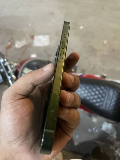 i phone 13