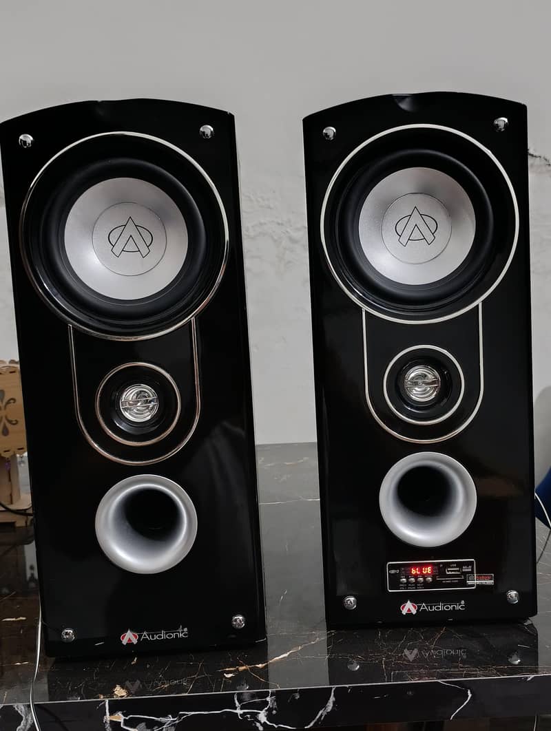 audionic classic 5 plus 0